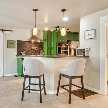 Charming Mountain Home Retreat Walk To Marina! Εξωτερικό φωτογραφία