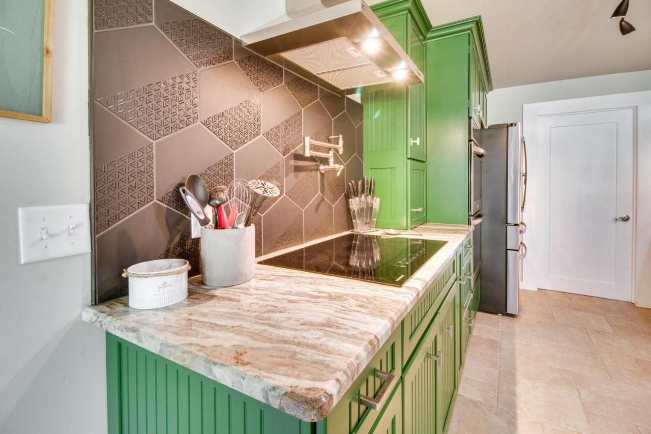 Charming Mountain Home Retreat Walk To Marina! Εξωτερικό φωτογραφία