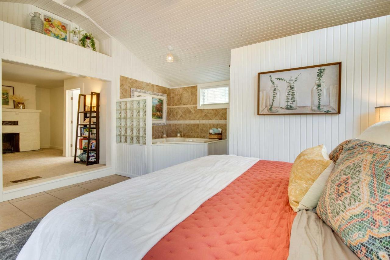 Charming Mountain Home Retreat Walk To Marina! Εξωτερικό φωτογραφία